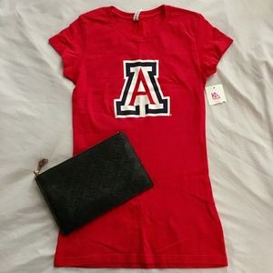 BNWT Uni of A Tee